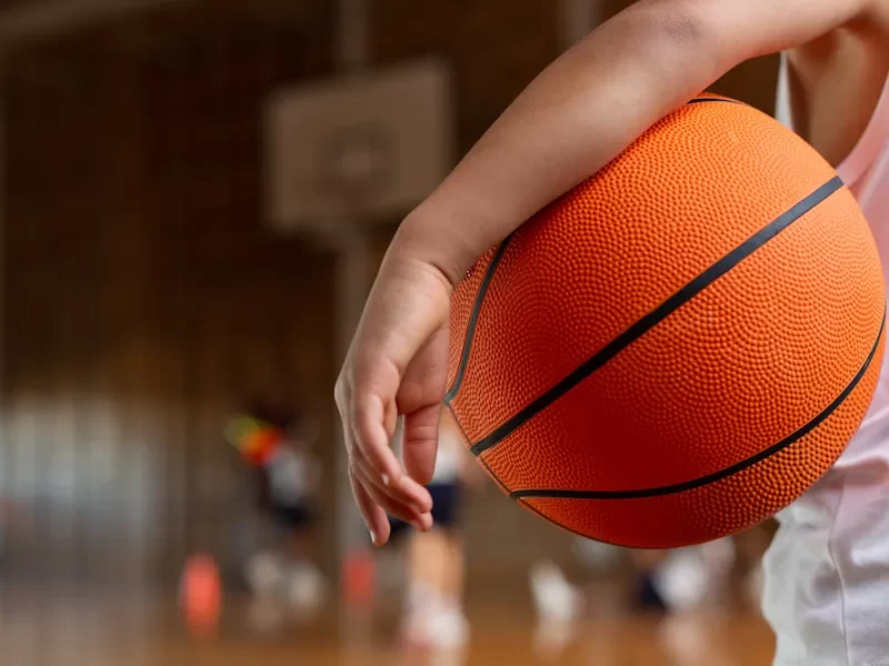 youth-basketball-guide-the -first-step-to-love-and-growth (2)